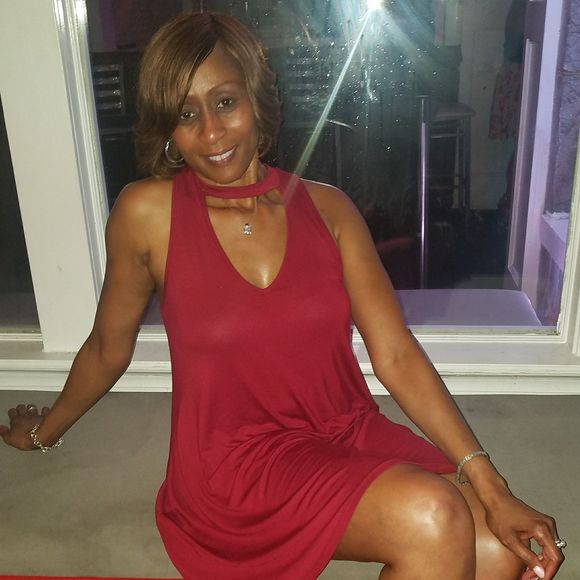 Meet your Posher, Felicia - Picture 1 of 1